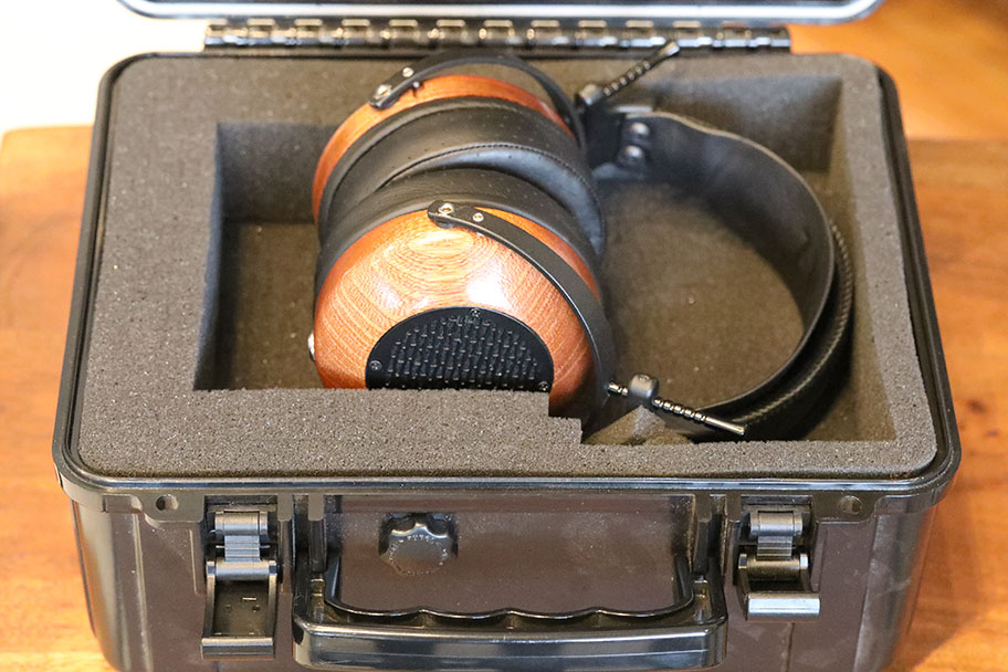 ​ZMF Aeolus high-end headphones | The Master Switch
