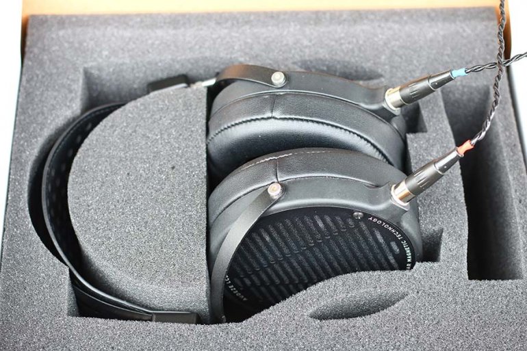The LCD2C loses the hard travel case of the original | The Master Switch