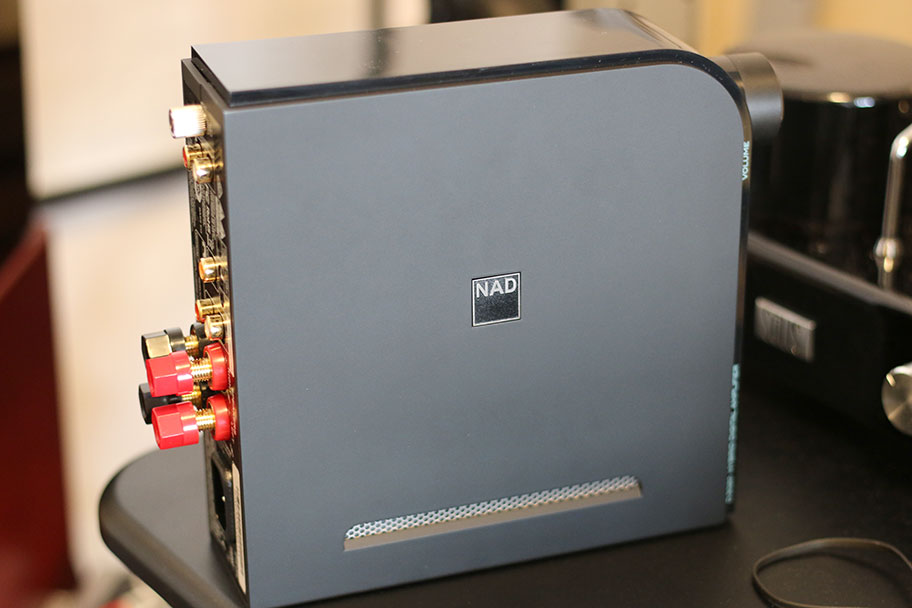 NAD D3045 Stereo Amp | The Master Switch