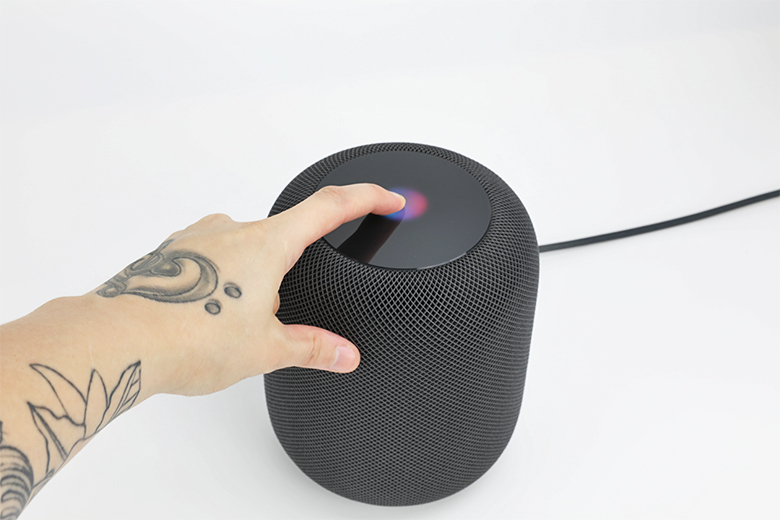 Holding your finger on the pad starts up the HomePod | The Master Switch