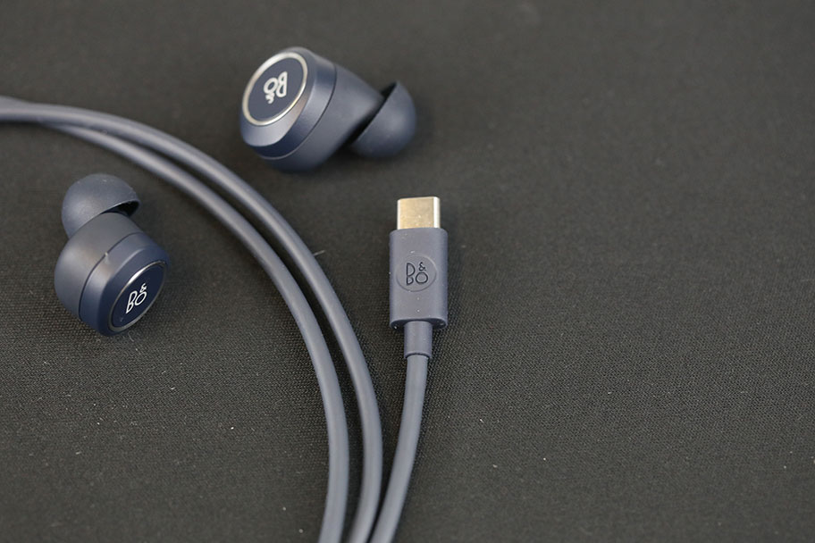 Bang Olufsen Beoplay E8 2 0 Review The Master Switch Bang Olufsen Beoplay E8 2 0 Review The Master Switch