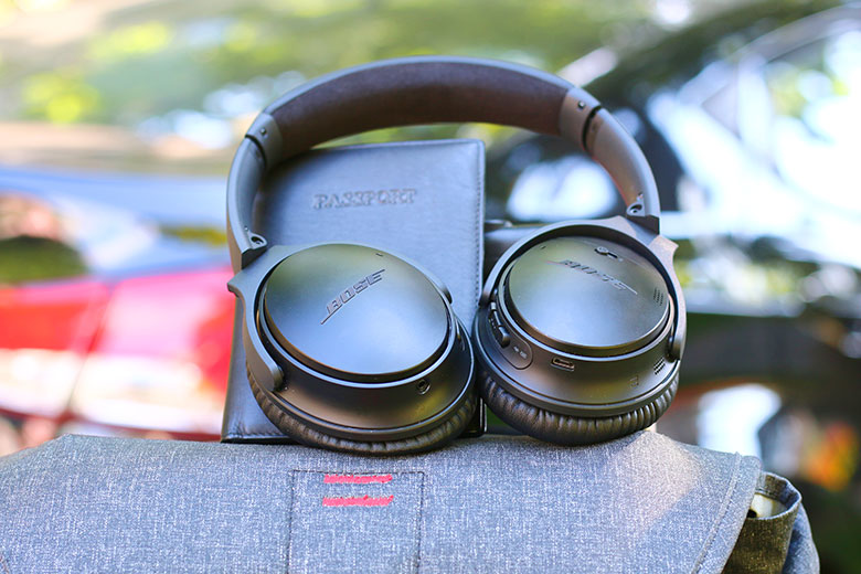 The QC35 IIs really are the best travel headphones we've ever tested | The Master Switch