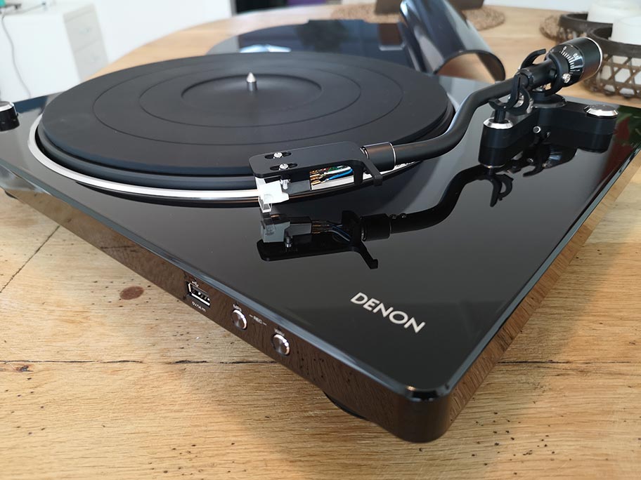 Glad Devise Swipe Denon DP-450USB Review | The Master Switch