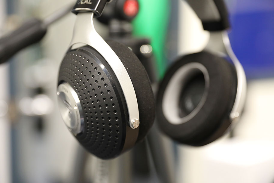 Focal Elegia headphones - Earcups | The Master Switch