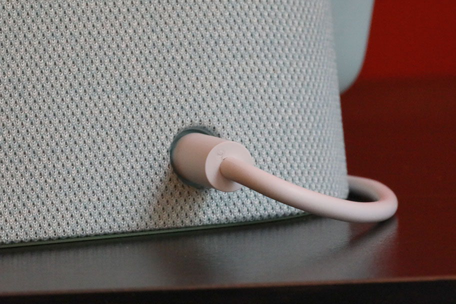 Google Home Hub smart speaker rear | The Master Switch