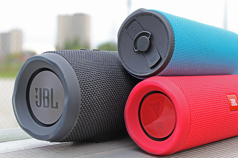 boom 3 vs jbl flip 4