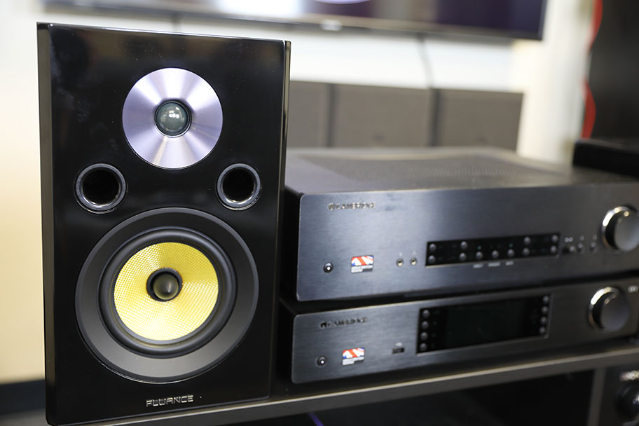 bookshelf speaker brands