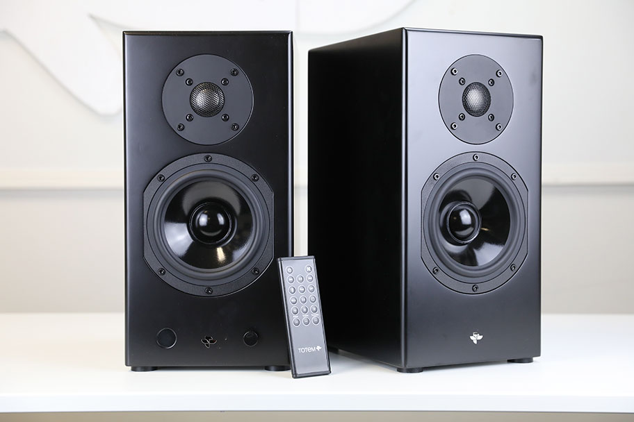 Totem Kin Play bookshelf speakers | The Master Switch