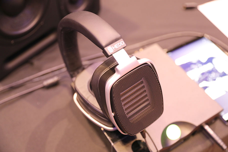 HEDD Audio HEDDPhones High-End Headphones | The Master Switch