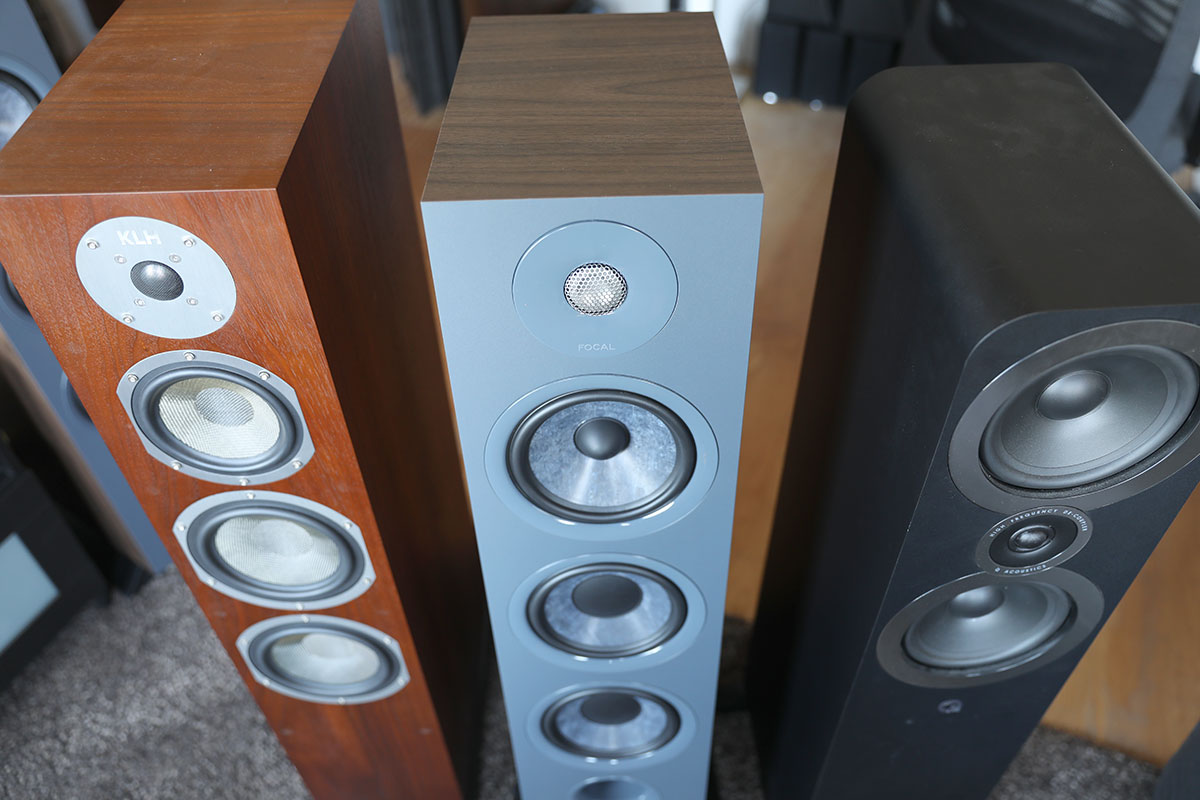 Floorstanding speakers