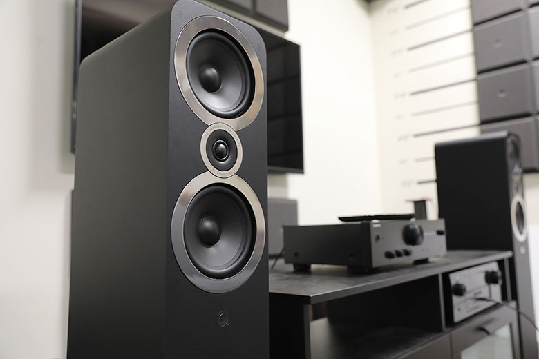 q acoustics 3050