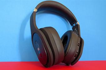 Review: PSB M4U 8 Wireless Headphones