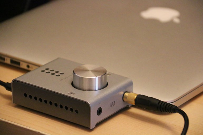The Schiit Fulla is a worthy (and cheaper) alternative to the uDAC5 | The Master Switch