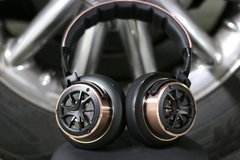 1more triple over ear store