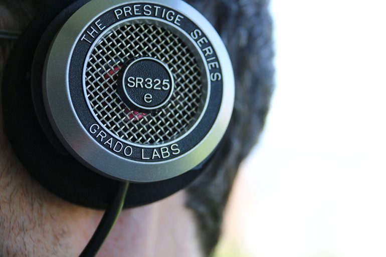 The SR325e headphones leak sound like crazy | The Master Switch