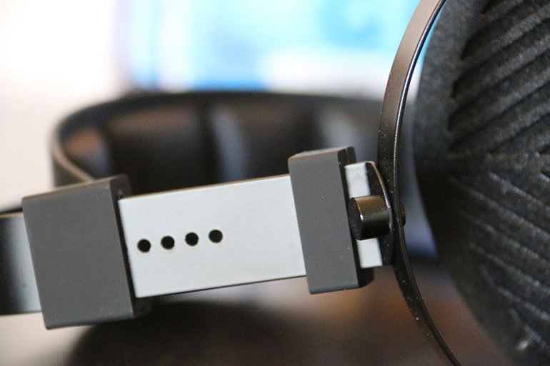 monolith m1060 specs