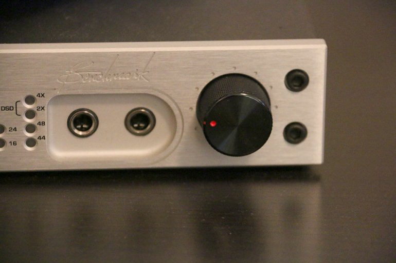More amps and DACs need motorized volume knobs. Fact | The Master Switch