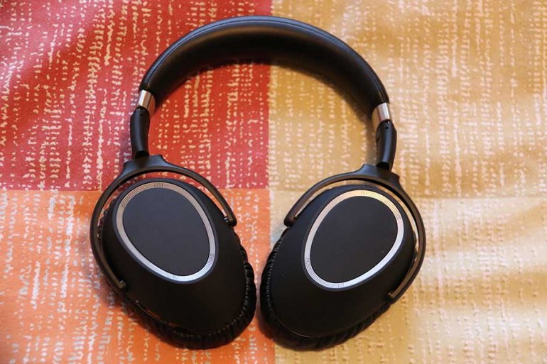 The Sennheiser PXC 550 headphones | The Master Switch