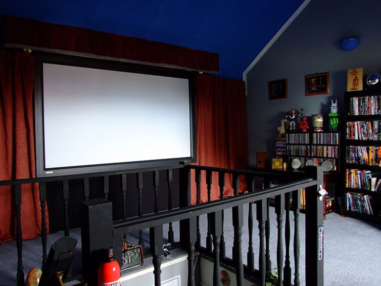 Projector Screen | Stephen Bowler