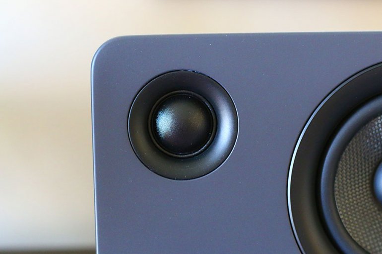 The twin tweeters provide easy-going, smooth highs | The Master Switch